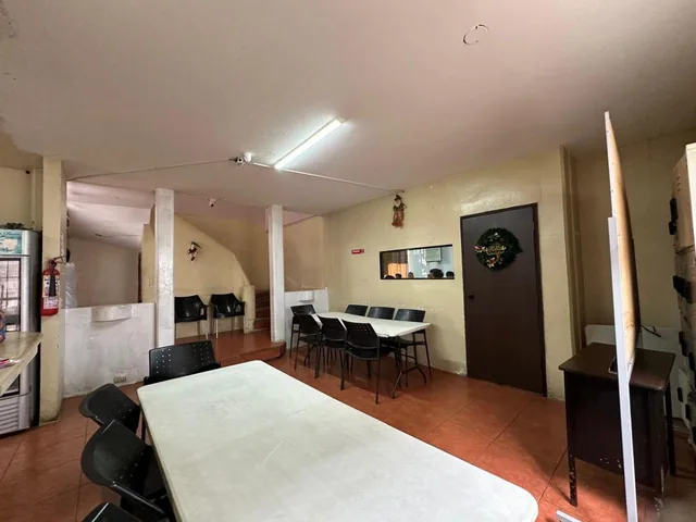 Casa Comercial en Venta / Av Las Aguas, Guayas — imagen 3