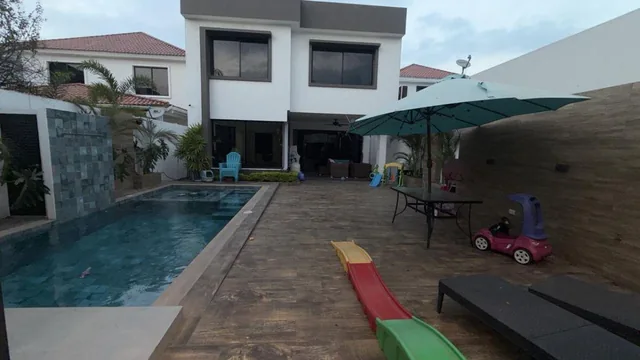 7611. Urb. Portofino - Via a La Costa, Vendo Casa 3 Dorm. $445.000. Guayas — imagen 2