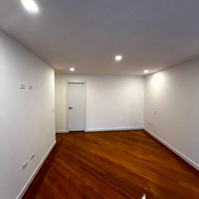 Venta Departamento con Balcon 3 Dorm. Urbanizacion El Condado — imagen 2