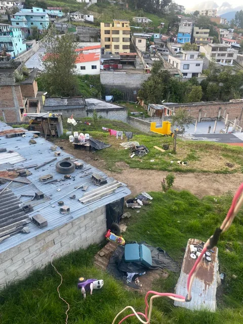 Vendo Terreno de 1.212 m² Topografia Irregular Cerca C. C. El Bosque — imagen 2