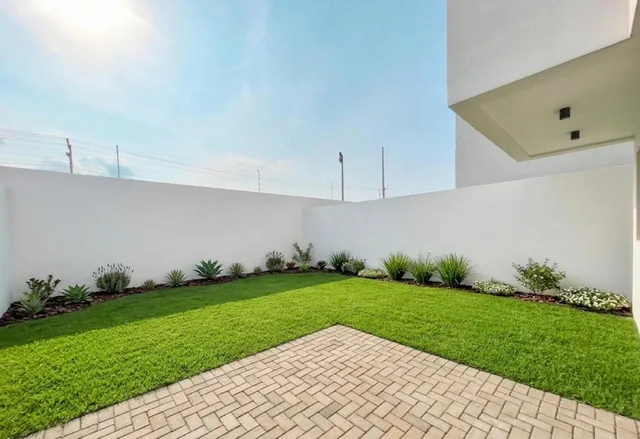 Casa en Venta de 2 Dorm. en Urb. La Costa, Nuevo Samborondón, Guayas — imagen 2