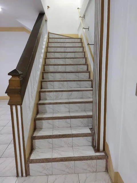 Vendo Hermosa y Amplia Casa Esquinera en Samanes 1,terraza, 3 Parqueos, 4 Dorm., Guayas — imagen 2