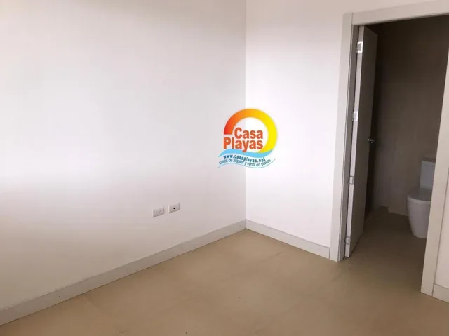 Suite Frente Al Mar de Venta en Playas, Punta Mar, Ocean Club, Guayas — imagen 3
