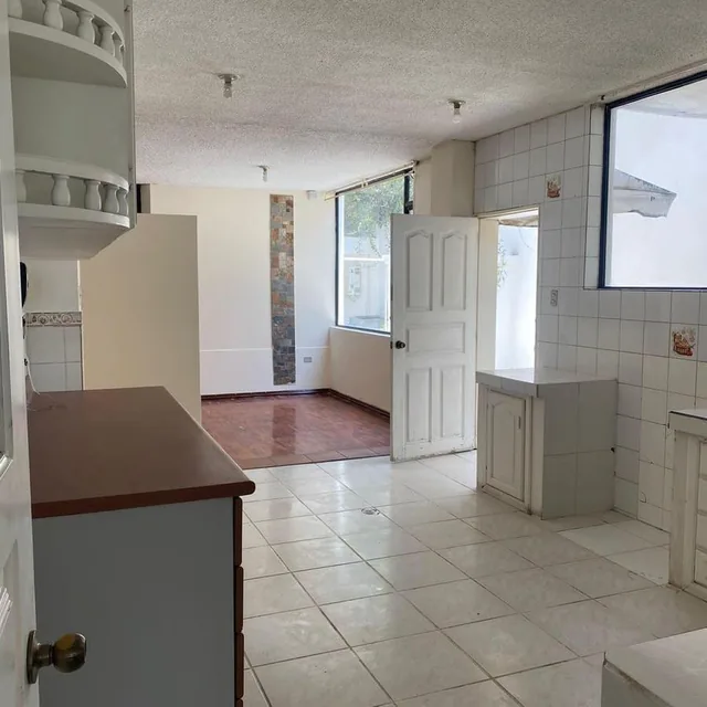 Departamento Urbanizacion El Condado Quito, Primera Etapa, en Venta — imagen 4