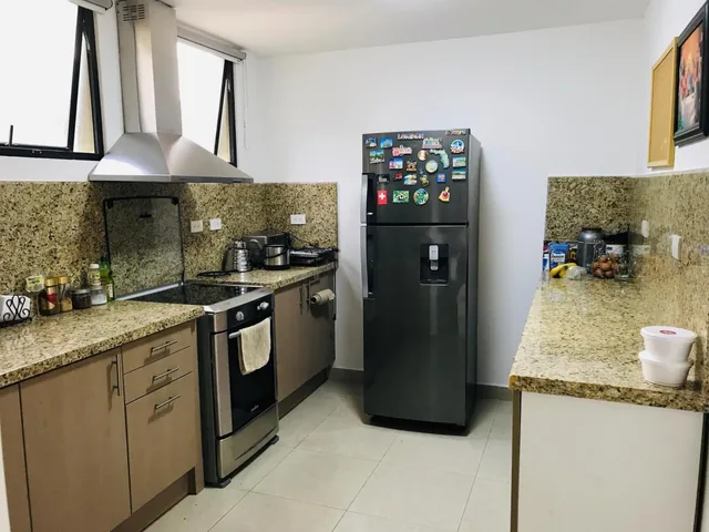 Vendo Departamento D Lujo, Ciudad Colon, 2 Dorm + Estudio, 2 Parqueos, Guayas — imagen 2