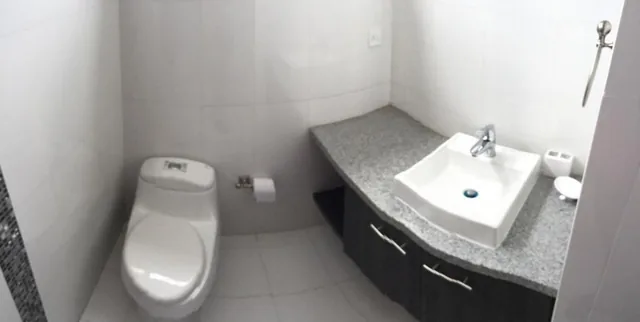 Departamento de Venta de 2 Dorm. González Suárez — imagen 3