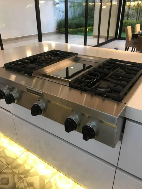 Vendo Departamento Super Lujoso 200 m² Domotizado Piscina Terraza Sector Auqui — imagen 4
