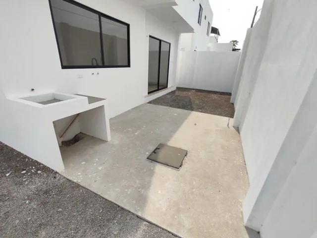 Casa en Urbanizacion Sector Norte de Portoviejo A/r, Manabí — imagen 3