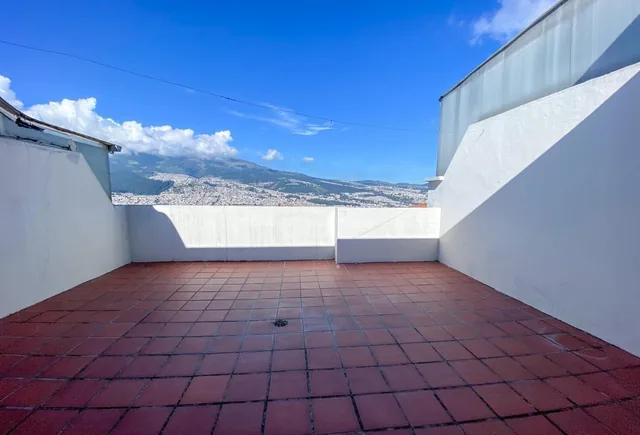 Casa en Venta Sector Santa Lucia 238 m² — imagen 2