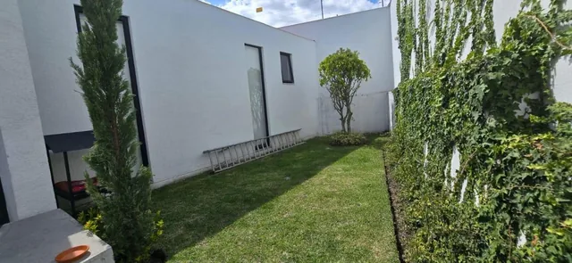Casa de Venta Sin Amoblar en Cumbayá — imagen 4