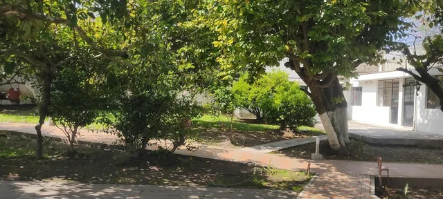 Casa y Terreno en Tumbaco en Venta - a 2 Minutos del Tia — imagen 3