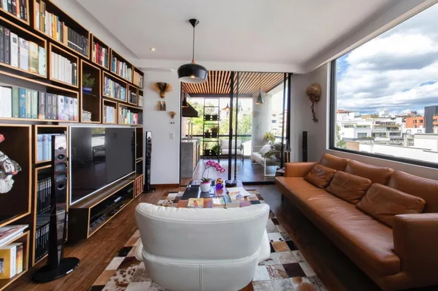 Hermoso Departamento de 84 m² con 2 Parqueaderos — imagen 2