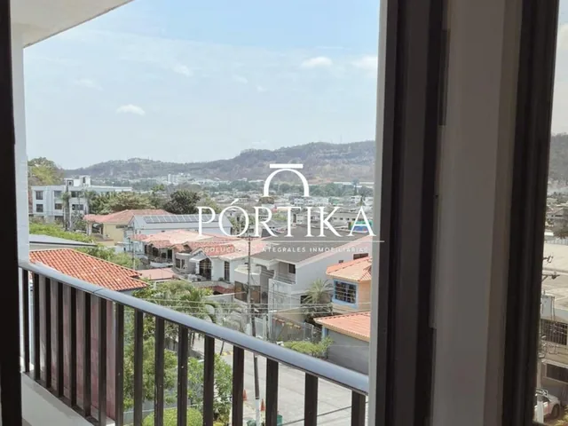 Venta Departamento 3 Dorm. Semi Amoblado - Lomas de Urdesa, Guayas — imagen 5