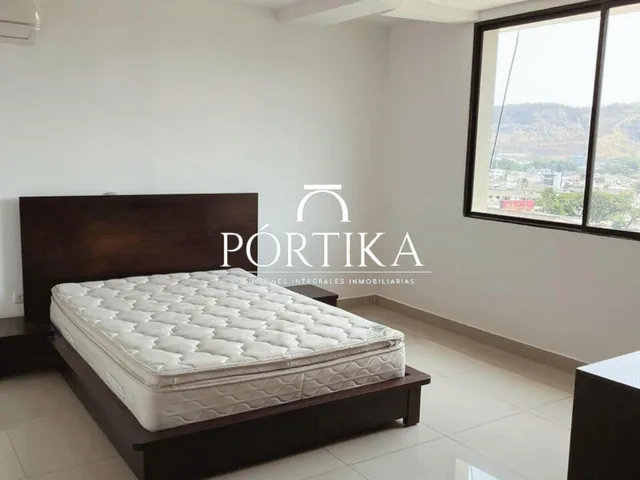 Venta Departamento 3 Dorm. Semi Amoblado - Lomas de Urdesa, Guayas — imagen 2