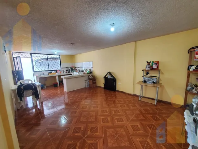 Casa Rentera con Locales en Venta Al Sur de Quito Sector Caupicho Etapa II — imagen 4