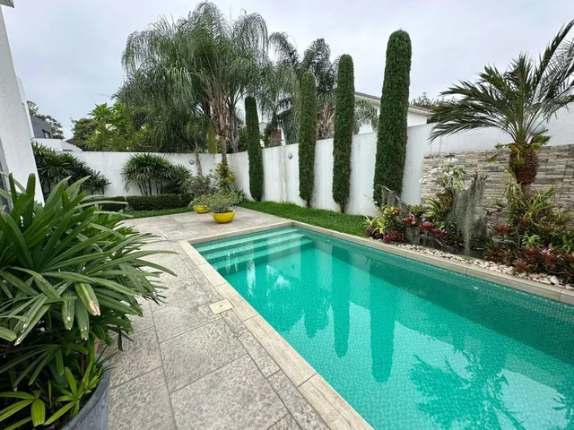 Arrecife Linda Villa de 3 Dorm. Moderna con Piscina, Guayas — imagen 2