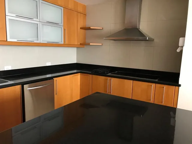 Vendo o Arriendo Dep Quito Tenis 365 m² $550.000 y $3.500 — imagen 2