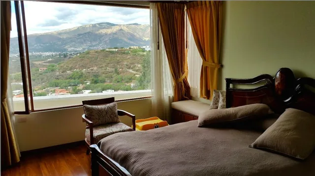 Cumbaya Hermasa Casa de Venta en Urb. Exclusiva. Hermosa Vista — imagen 2