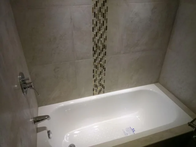 Venta Casa Rentera en La Rumiñahi, 4 Dptos y 3 Suites. $250.000 — imagen 4