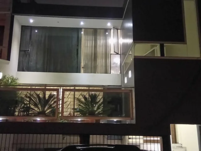 Venta Casa Rentera en La Rumiñahi, 4 Dptos y 3 Suites. $250.000 — imagen 2