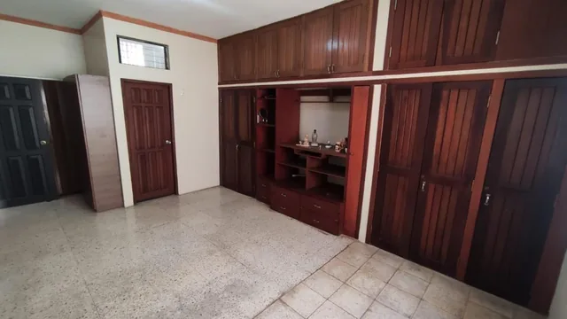 Venta Departamento Planta Baja - 3 Dorm, Garaje Eléctrico - La Garzota (Wt), Guayas — imagen 3