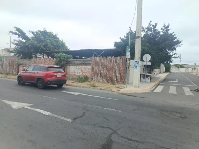 Se Vende Terreno Esquinero de 250 m² en Salinas, Cerca a La Garita de La Fae — imagen 4