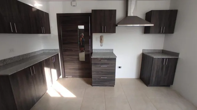 Vendo Departamento Casi Nuevo en Villas del Bosque Planta Baja 3 Dorm., Guayas — imagen 5
