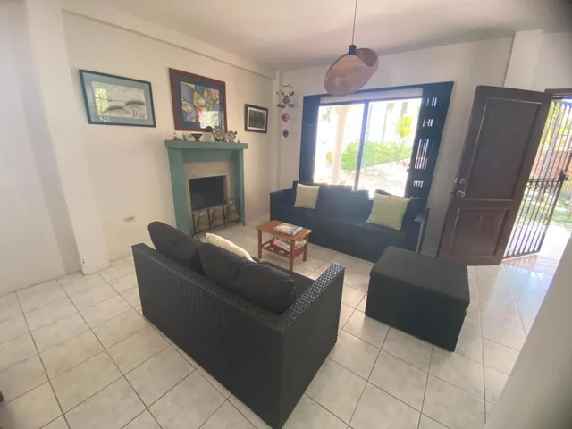 Casa Al Pie del Mar en Venta, Playas Villamil - Km 7.5, Guayas — imagen 4