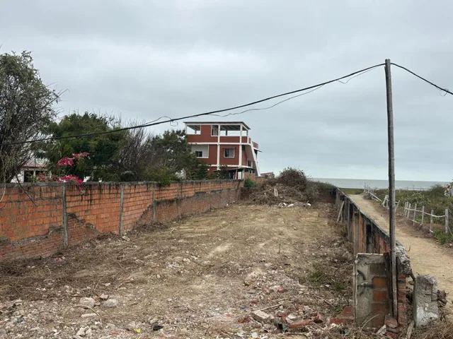 Terreno en Venta de 435 m² en Sur de Playas, Esquinero a 30 m del Mar, Guayas — imagen 2