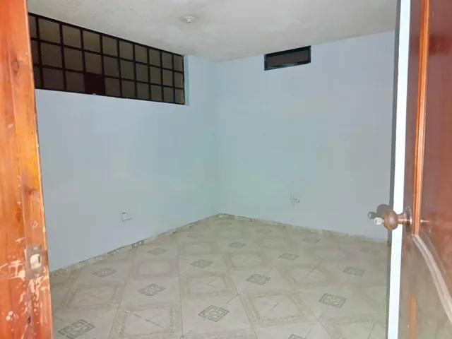 Casa Rentera en Venta - Sur de Quito (Martha Bucaram) — imagen 2