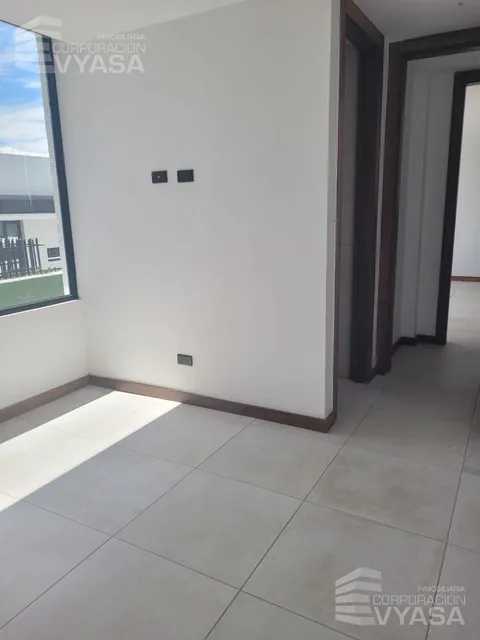 San Juan - Cumbayá, Departamento en Venta de 90 m² de 2 Dorm. — imagen 3