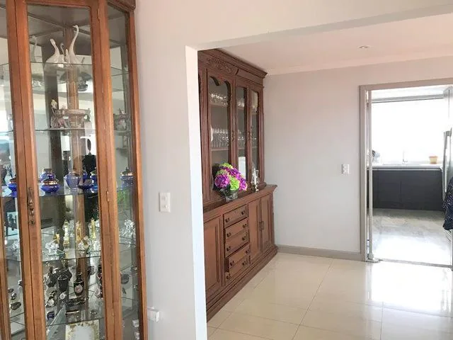 Lujoso Penthouse en Venta 345 M²c a Pocas Cuadras del Centro de Cuenca, Azuay — imagen 5