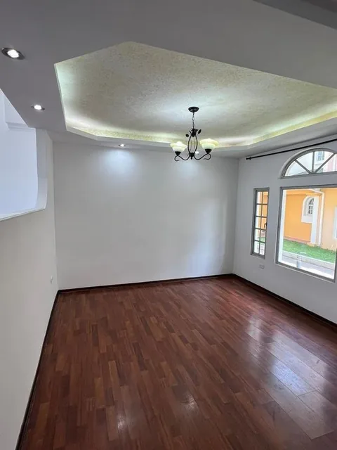 Venta Casa con Jardín y Amplio Patio 164.17 m² $95.000 El Condado — imagen 2
