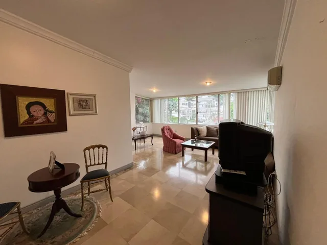 Vendo Casa en La Ciudadela Los Ceibos Guayaquil, Guayas — imagen 5