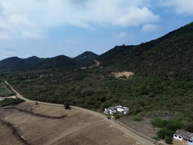Venta de Terreno Rural en Montecristi, Manabí — imagen 2