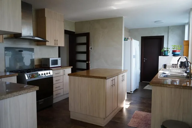 Vendo Casa en Conjunto Privado - Tumbaco - Via Ventura - Home Realtors — imagen 3