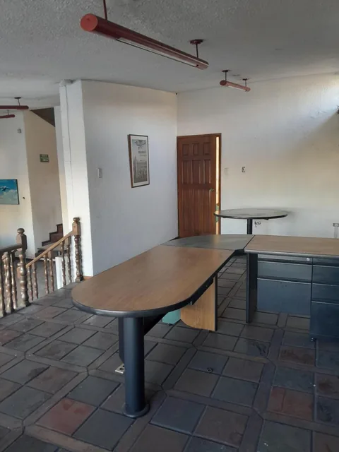 Vendo Casa Comercial Av Amazonas, Frente Parque Bicentenario y Metro Labrador. Provincia de Pichincha — imagen 2