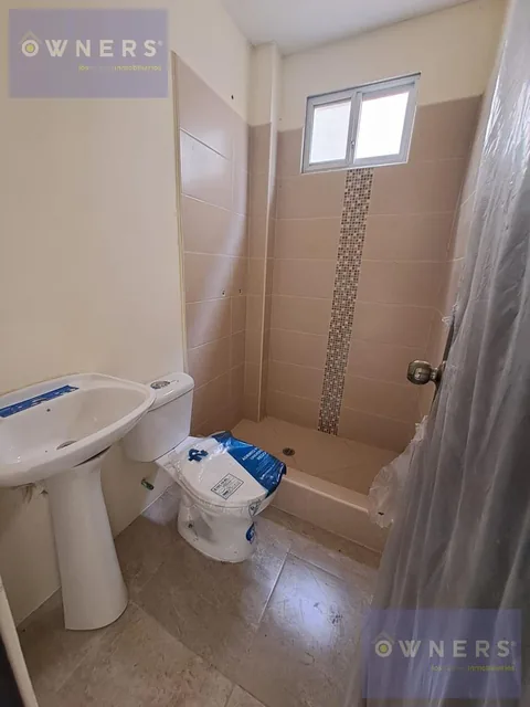 Venta Casa Amplia de Estreno en La Gran Vittoria (Db), Guayas — imagen 4