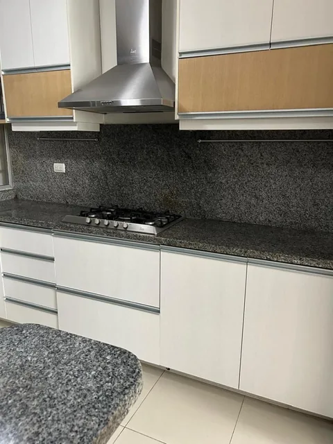 Vendo. Vía Samborondon. Precioso Departamento. Balcón. Planta Baja, Guayas — imagen 4