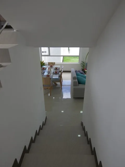 Casa por Estrenar en Venta. Sector Uta. Campus Huachi Chico. Tungurahua — imagen 4