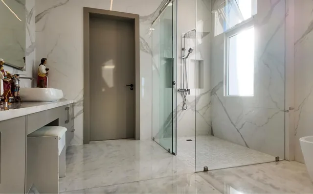 Isla Mocoli Casa de 4 Dorm. en Venta, Vista Al Rio, Villa en Venta, Guayas — imagen 2