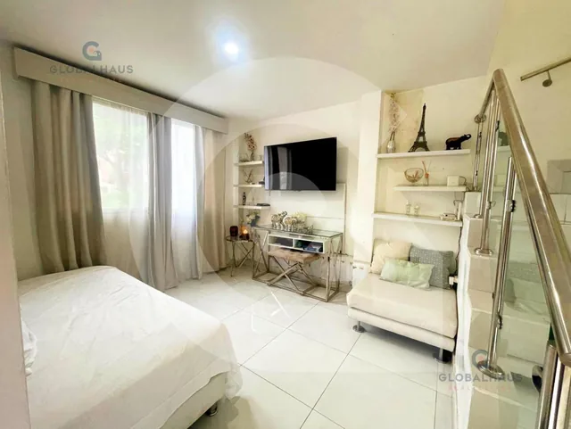 Venta de Casa con Terreno en Urbanización Compostela m. B. Guayas — imagen 4