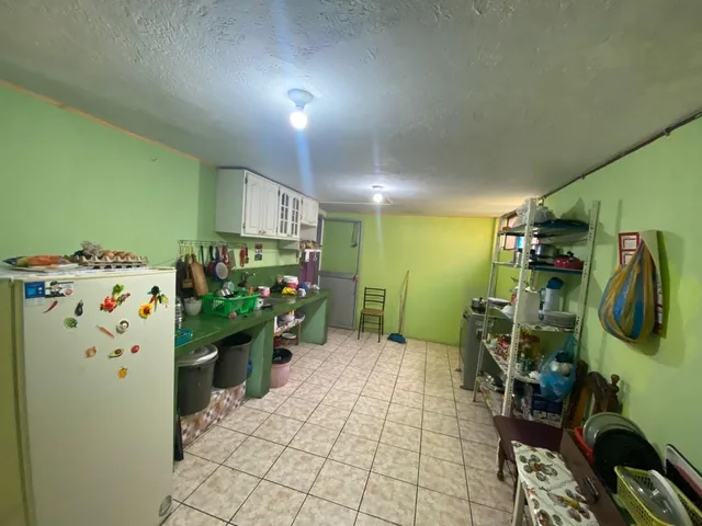 Casa Rentera de Venta en Quito, Sector de La Roldos — imagen 2