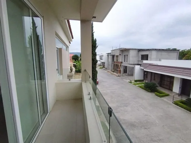 Casa en Urbanizacion de Venta Zona Norte Portoviejo, Manabí — imagen 2