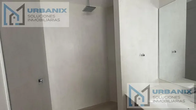 Casa en Monteserrín — imagen 3