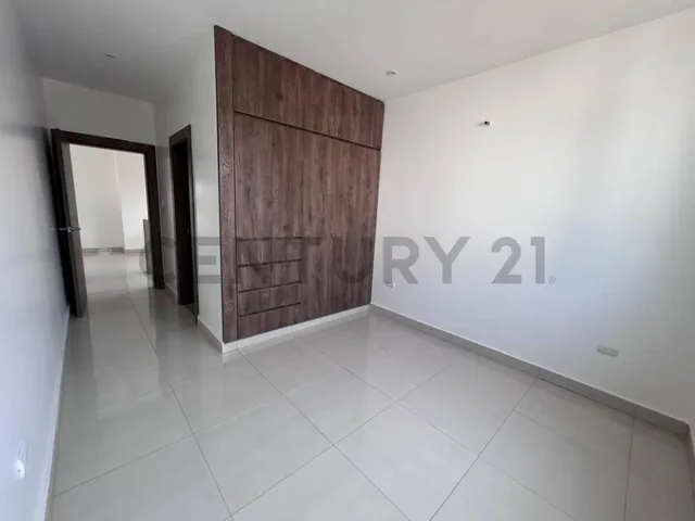 Moderna Casa de 4 Dorm. de Venta en Isla Celeste, Guayas — imagen 4
