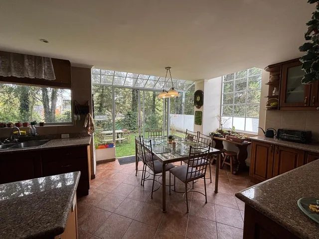 Venta Casa en San Juan de Cumbaya — imagen 4