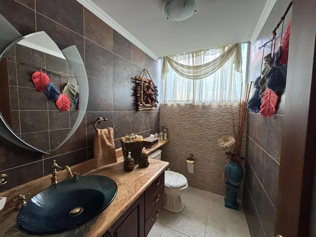 Venta Casa en San Juan de Cumbaya — imagen 3