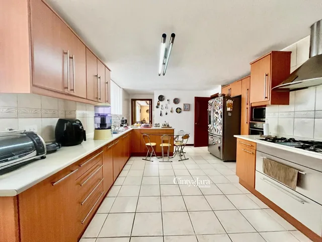 Cumbaya, Departamento en Urbanización, 4 Dorm., Estar, 3 Parquedadros — imagen 4