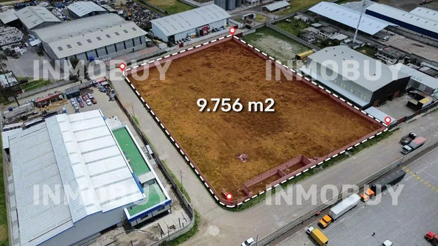 Vendo Terreno 9.756 m² Industrial Turubamba, Sur de Quito — imagen 2
